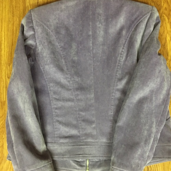Lavender Jacket - Picture 3 of 4